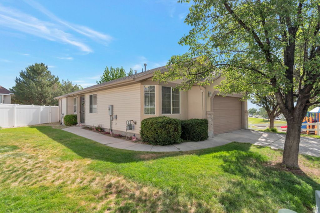 6607 S CEDAR HILL CT, West Jordan, UT 84084