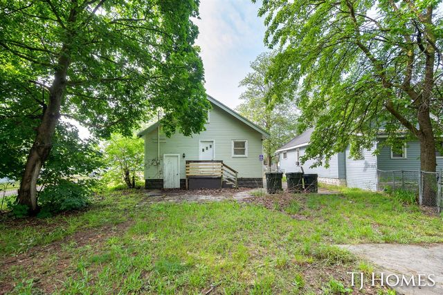 926 Emerson Avenue, Muskegon, MI 49442