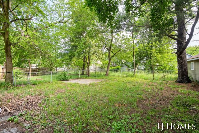 926 Emerson Avenue, Muskegon, MI 49442
