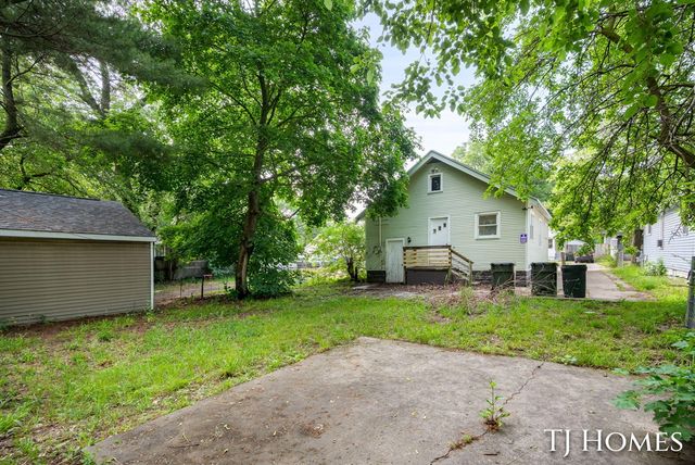 926 Emerson Avenue, Muskegon, MI 49442