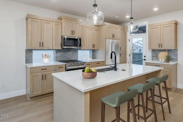 60840 SE Epic Place, Bend, OR 97702