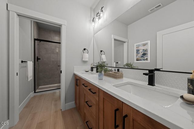 60840 SE Epic Place, Bend, OR 97702