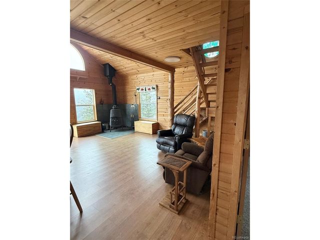 1049 Spencer Mountain Rd, Bellvue, CO 80512