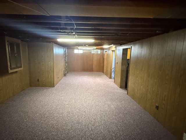 835 Dena St., Waterloo, IA 50702