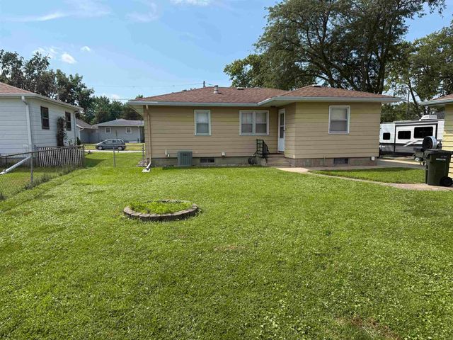 835 Dena St., Waterloo, IA 50702
