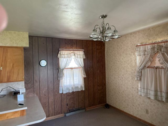 835 Dena St., Waterloo, IA 50702