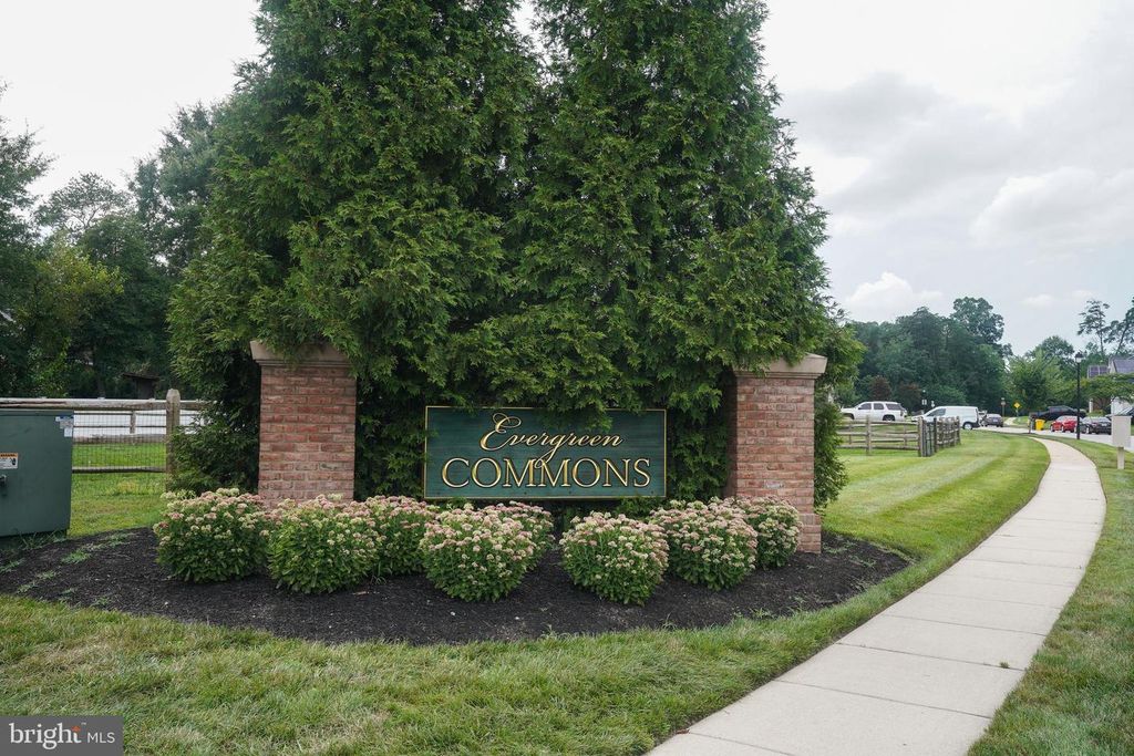 806 JANET DALE LN, Severn, MD 21144