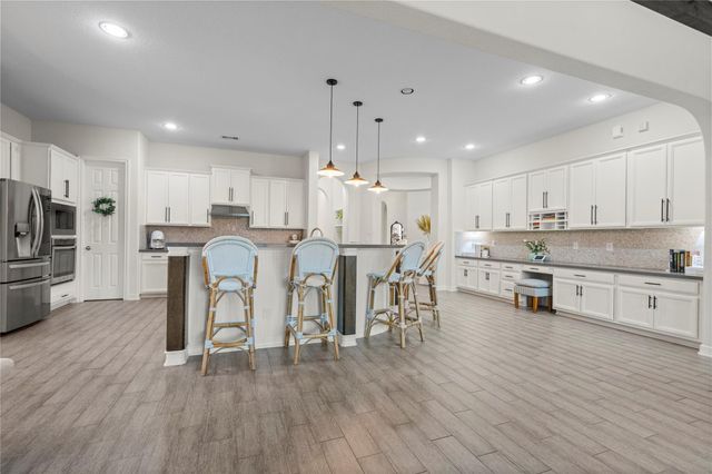 5827 Majestic Harbor Lane, Houston, TX 77365