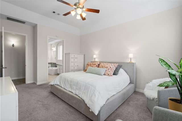 5827 Majestic Harbor Lane, Houston, TX 77365