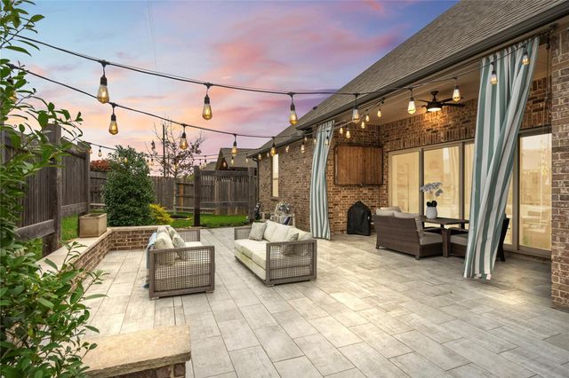 5827 Majestic Harbor Lane, Houston, TX 77365