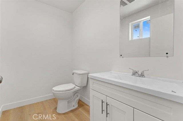 707 W 80th, Los Angeles, CA 90044