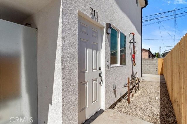 707 W 80th, Los Angeles, CA 90044