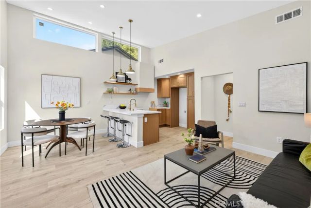 650 Marylind, Claremont, CA 91711