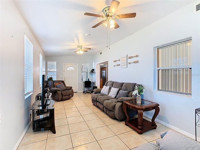 969 FLORIDA PARKWAY, Kissimmee, FL 34743