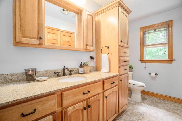 146 RAZOR STRAP RD, North East, MD 21901