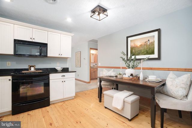146 RAZOR STRAP RD, North East, MD 21901