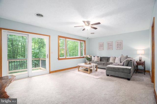 146 RAZOR STRAP RD, North East, MD 21901