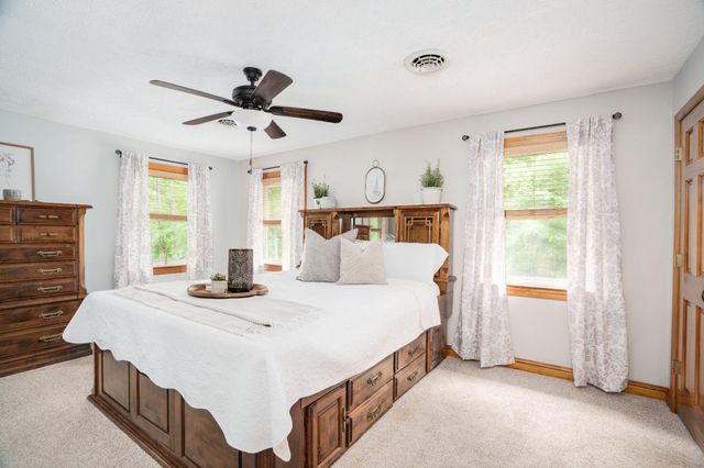 146 RAZOR STRAP RD, North East, MD 21901