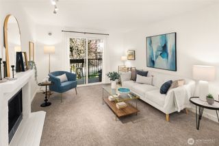 14210 NE 181st Place #M202, Woodinville, WA 98072