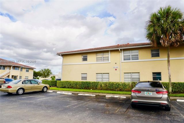 841 Twin Lakes Dr 30-A, Coral Springs, FL 33071