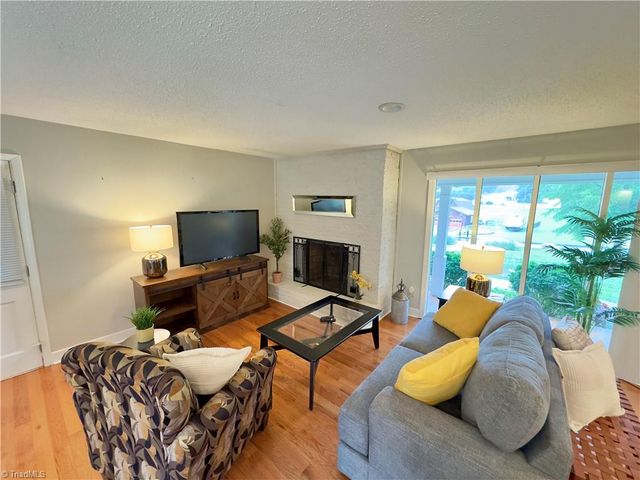 1604 E Fairfield Drive, Mount Airy, NC 27030