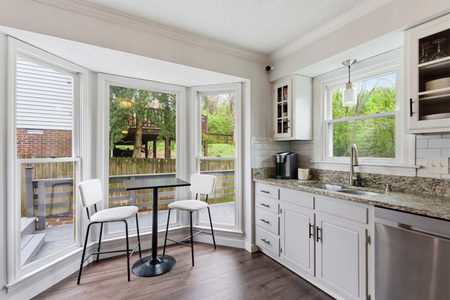 520 Fairhaven Ct, Nashville, TN 37211