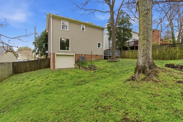 520 Fairhaven Ct, Nashville, TN 37211