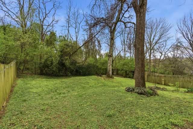 520 Fairhaven Ct, Nashville, TN 37211