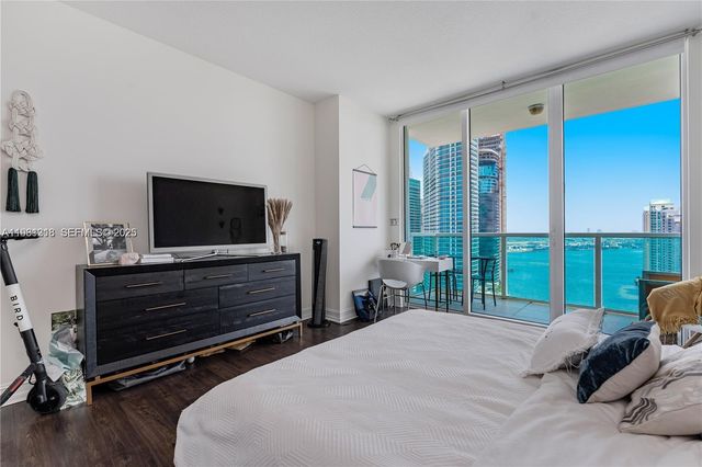 31 SE 5th St 3716, Miami, FL 33131