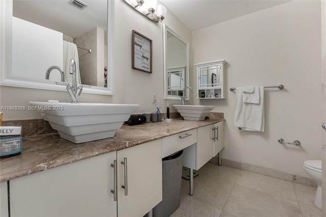 31 SE 5th St 3716, Miami, FL 33131