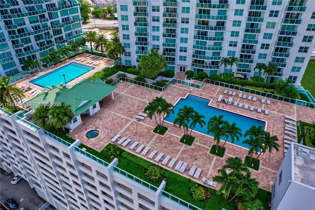 31 SE 5th St 3716, Miami, FL 33131