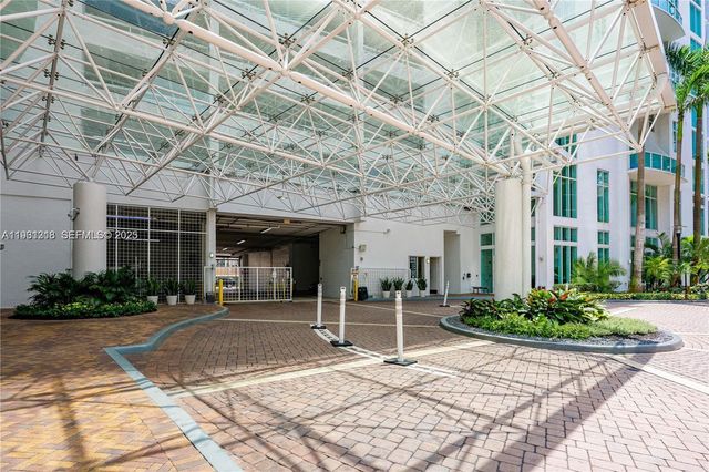 31 SE 5th St 3716, Miami, FL 33131