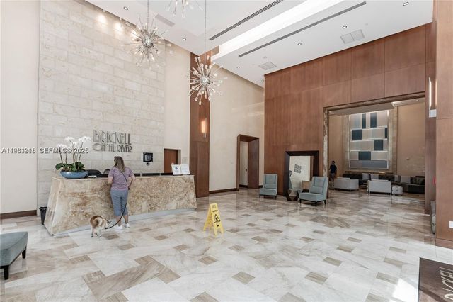 31 SE 5th St 3716, Miami, FL 33131