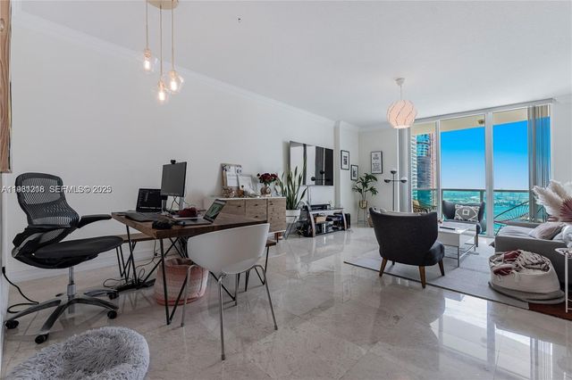 31 SE 5th St 3716, Miami, FL 33131