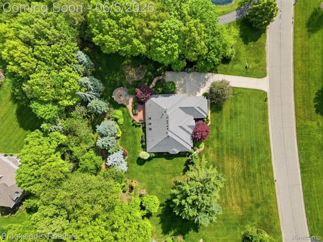 9523 Quail Ridge Run, Brighton Township, MI 48114