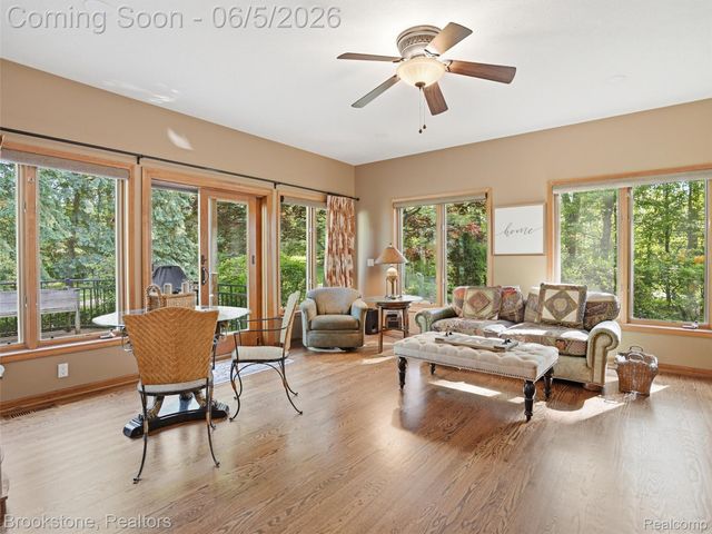 9523 Quail Ridge Run, Brighton Township, MI 48114