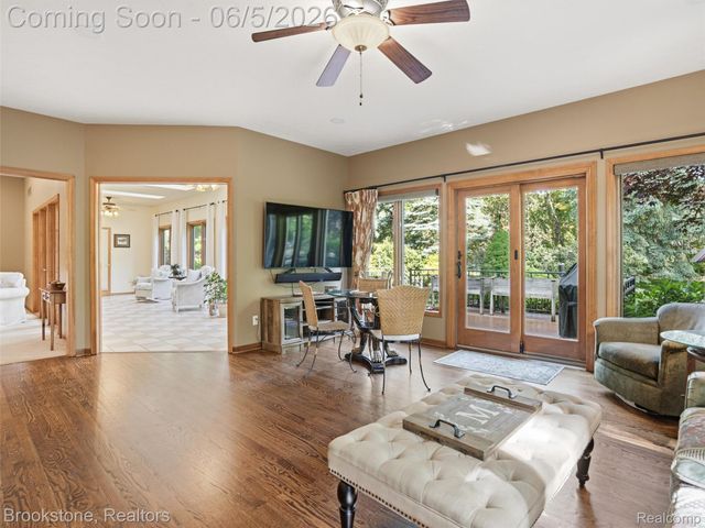 9523 Quail Ridge Run, Brighton Township, MI 48114