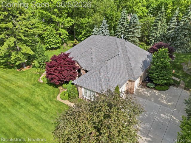 9523 Quail Ridge Run, Brighton Township, MI 48114