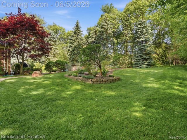 9523 Quail Ridge Run, Brighton Township, MI 48114
