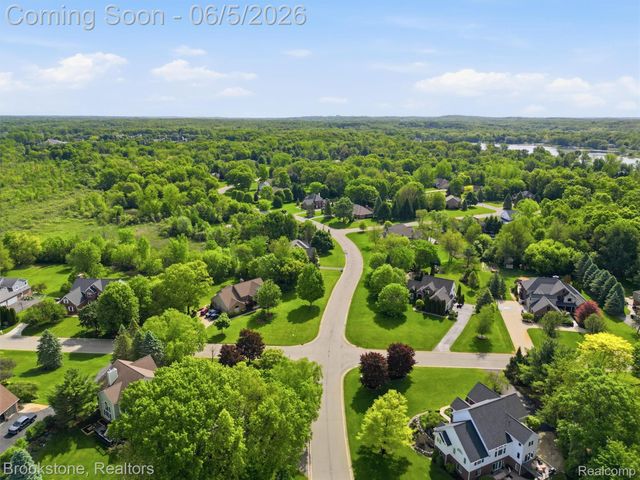 9523 Quail Ridge Run, Brighton Township, MI 48114