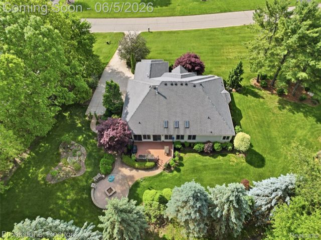 9523 Quail Ridge Run, Brighton Township, MI 48114