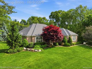 9523 Quail Ridge Run, Brighton Township, MI 48114