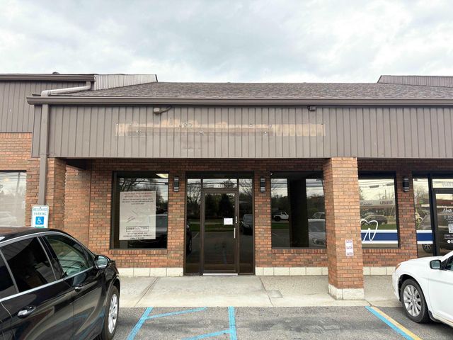 11449 15 Mile Road, Sterling Heights, MI 48312