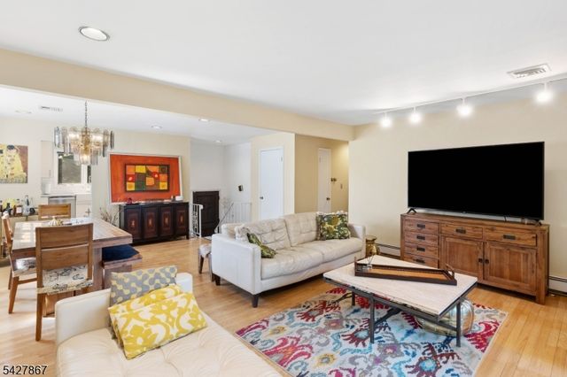 1675 Broad St, Bloomfield Twp., NJ 07003
