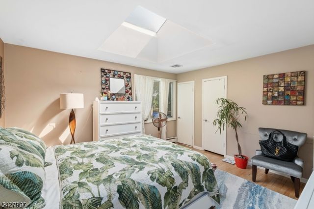 1675 Broad St, Bloomfield Twp., NJ 07003