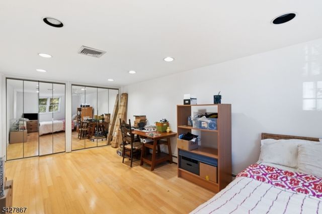 1675 Broad St, Bloomfield Twp., NJ 07003