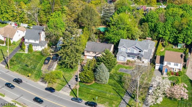 1675 Broad St, Bloomfield Twp., NJ 07003
