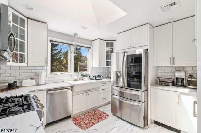 1675 Broad St, Bloomfield Twp., NJ 07003