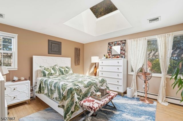 1675 Broad St, Bloomfield Twp., NJ 07003
