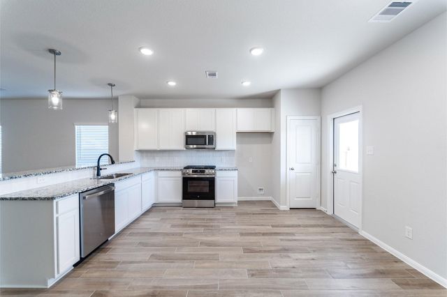 14511 Lunan Drive, Texas City, TX 77568